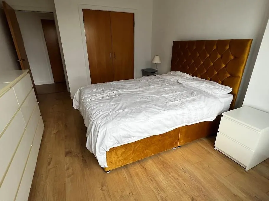 Spacious Penthouse Apartment Edinburgh