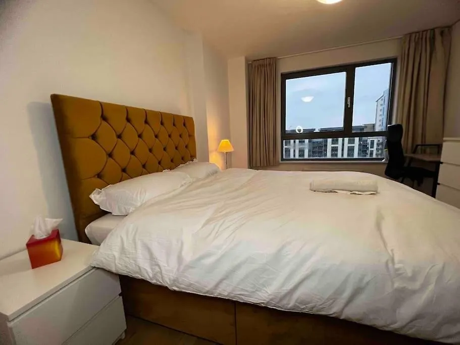 Spacious Penthouse Apartment Edinburgh 0*,
