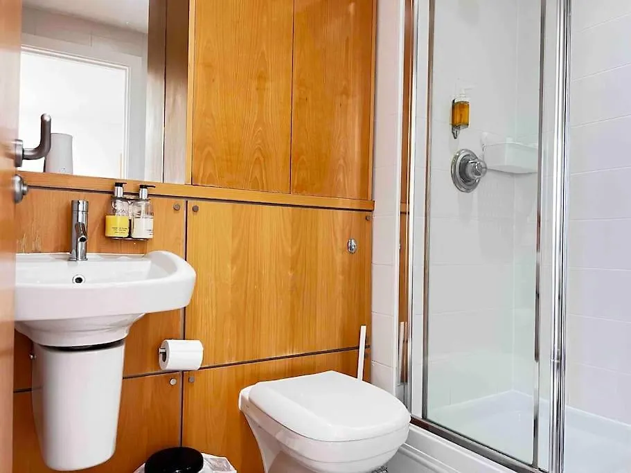Spacious Penthouse Apartment Edinburgh