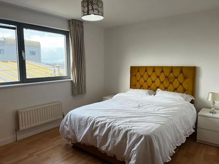 Spacious Penthouse Apartment Edinburgh