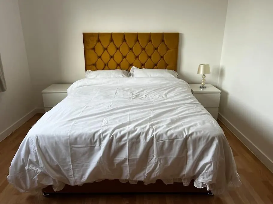 Spacious Penthouse Apartment Edinburgh