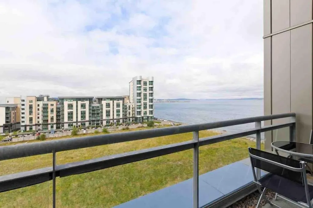Spacious Penthouse Apartment Edinburgh United Kingdom