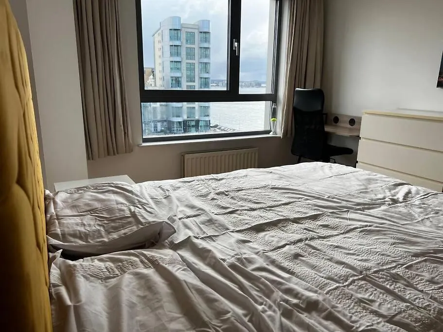 Spacious Penthouse Apartment Edinburgh